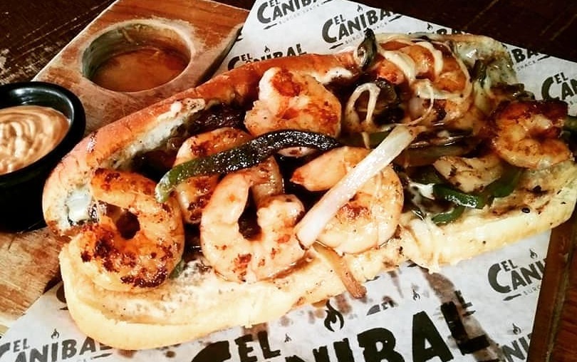 Cheesesteak de camarón (LAT)