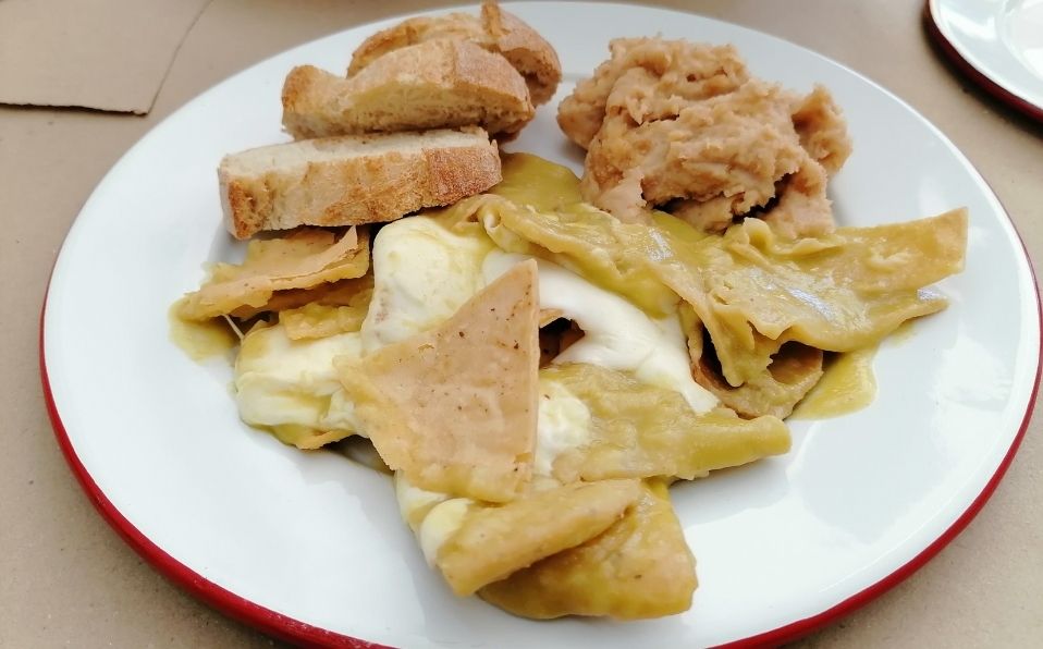 Chilaquiles en Los Consentidos (Mariana Grimaldo)